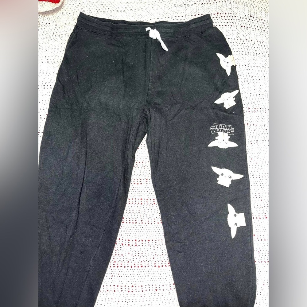 Women’s Baby Yoda Sweatpants